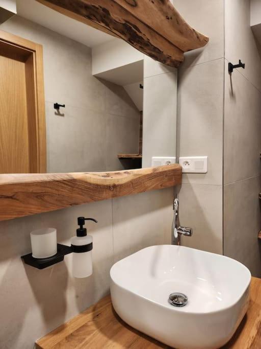 Krasny Apartman Refrino Janské Lázně Exteriér fotografie